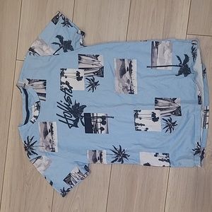 Men's Hollister Tee
